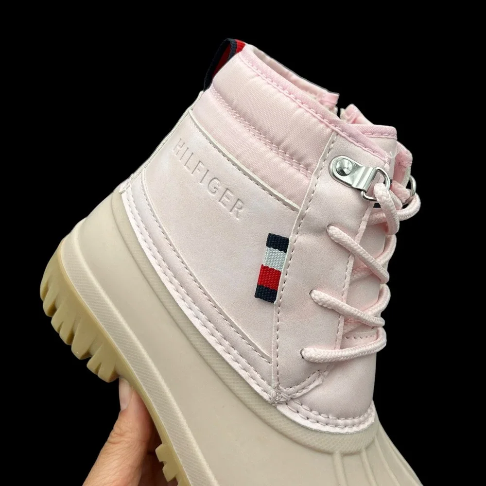 Tommy Hilfiger Youth Girls Winter Duck Boot‎ Size 5 Light Pink Lined Cozy &Warm